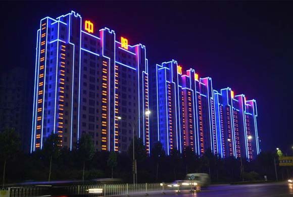 戶外樓體亮化怎么做效果更好？